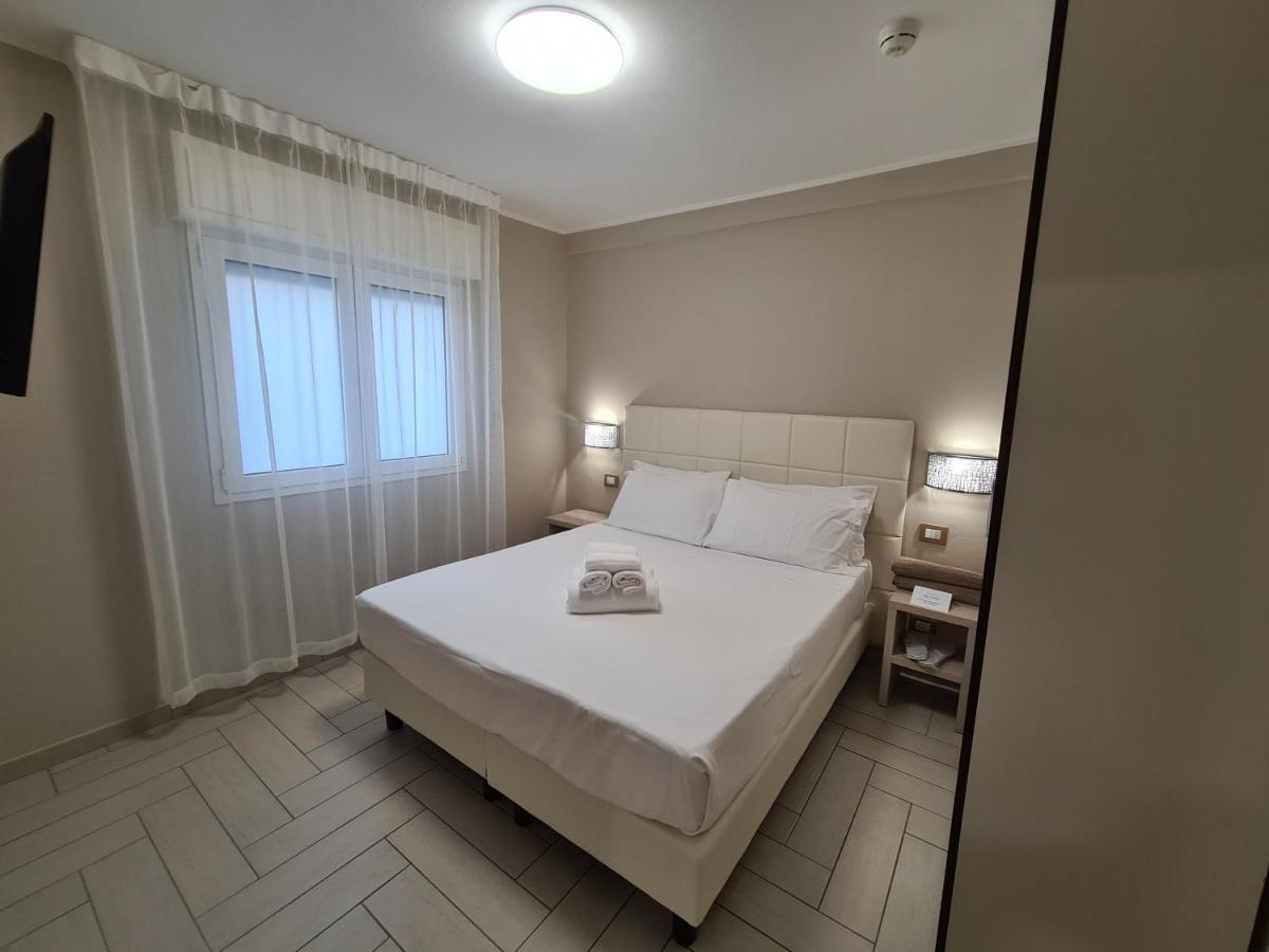 Nero D'Avorio Apartments リミニ エクステリア 写真