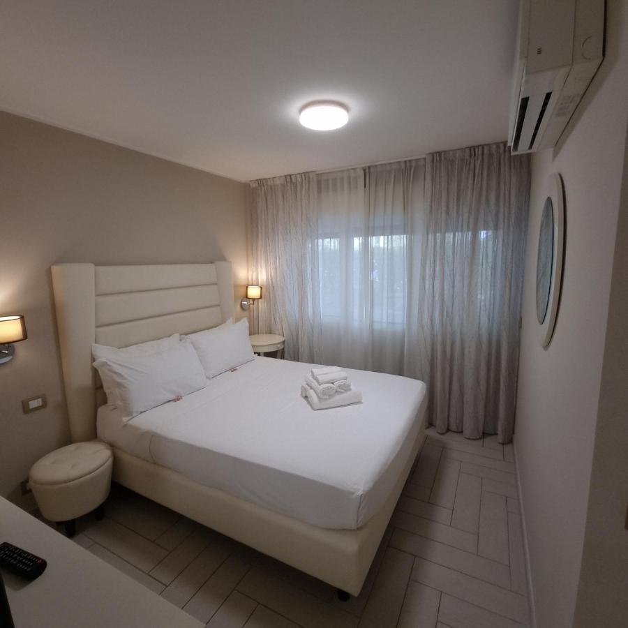 Nero D'Avorio Apartments リミニ エクステリア 写真