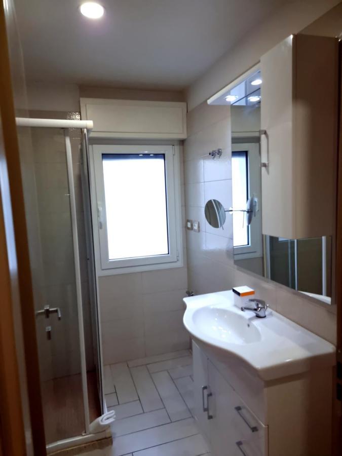 Nero D'Avorio Apartments リミニ エクステリア 写真