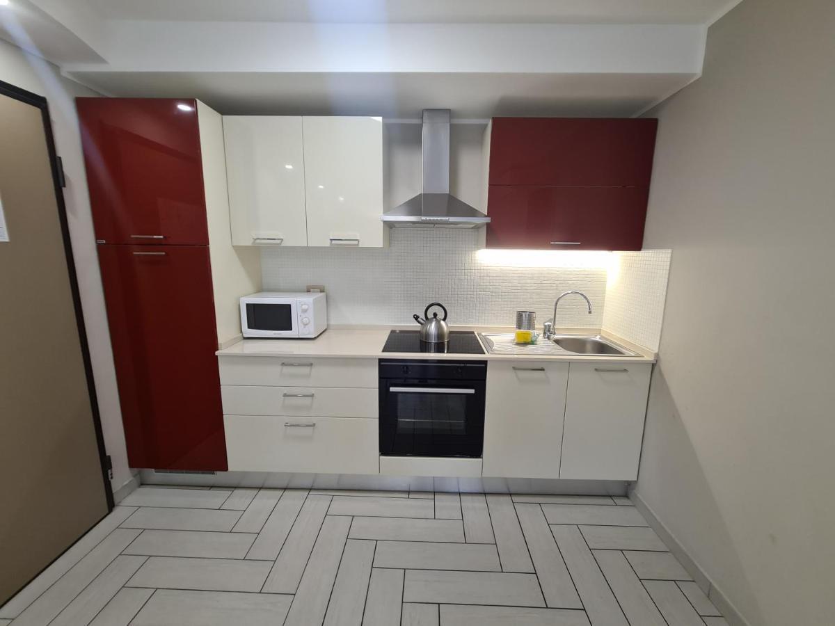 Nero D'Avorio Apartments リミニ エクステリア 写真