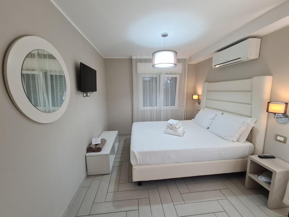 Nero D'Avorio Apartments リミニ エクステリア 写真